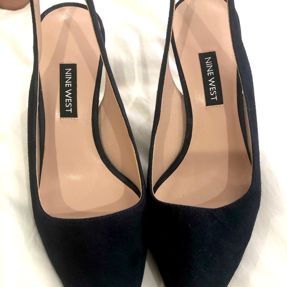 Nine West navy sling back pumps